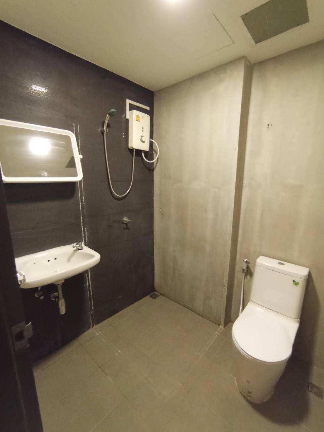 Go Inn Silom - Bts Saint Louis โกอินน์ สีลม - สถานีรถไฟฟ้าเซนต์หลุยส์ X Bangkok Exterior foto